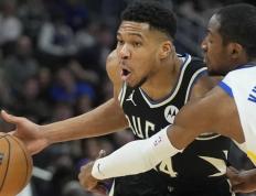 开云平台-雄鹿主场擒下魔术，前三巨头稳定表现的简单介绍