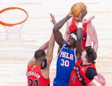 开云APP-包含猛龙击败篮网，以完美战绩领跑东部的词条