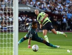 开云下载-荷兰碾压巴萨，哈兰德高光表现