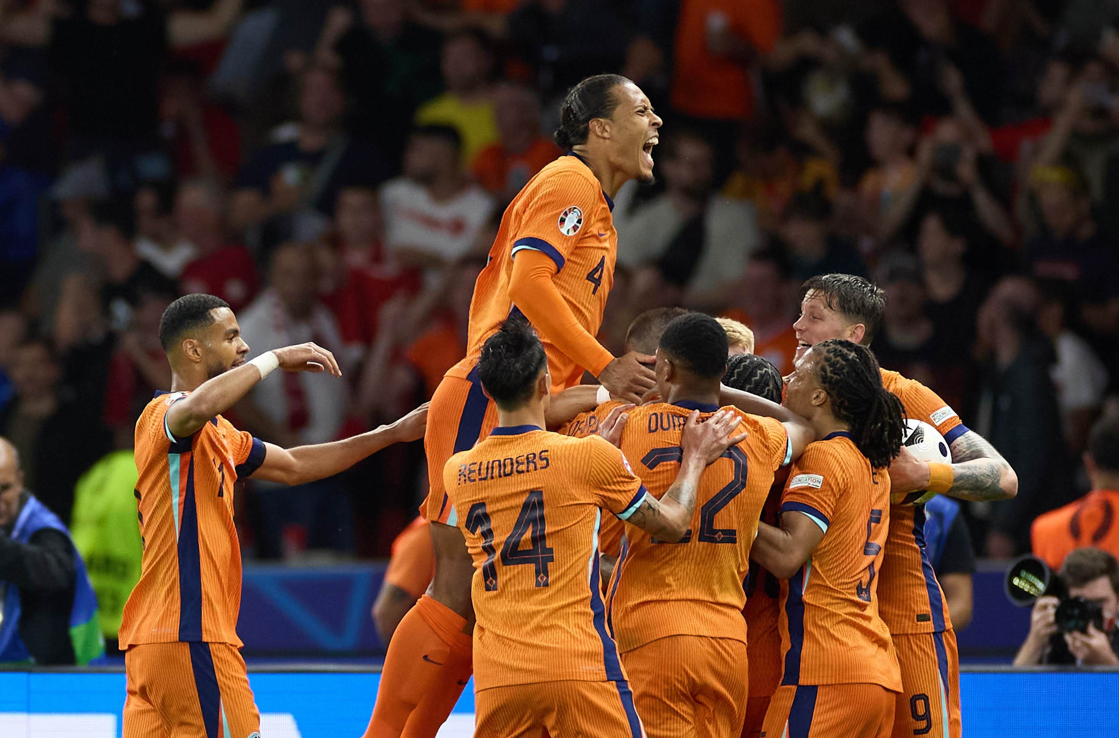 开云体育入口-欧洲足球赛事精彩纷呈，球队表现抢眼