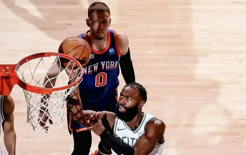 开云体育入口-关于凯尔特人大胜奇才，沃克砍下25+10的信息