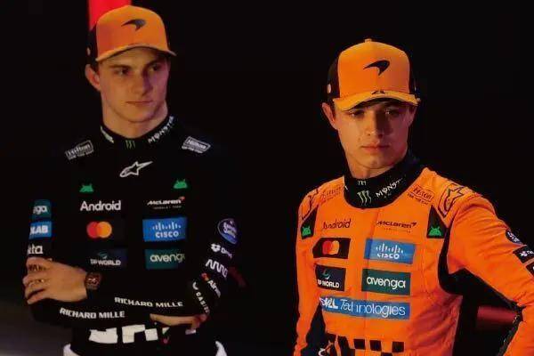 开云下载-阿斯顿马丁险胜迈凯伦，诺里斯统治全场