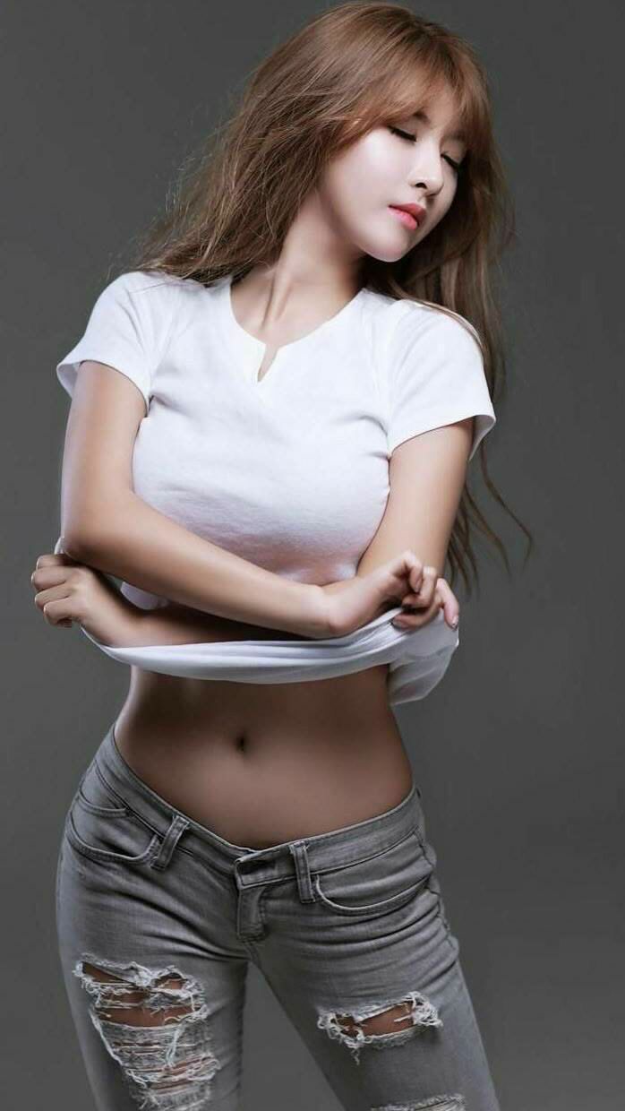 开云体育app-霍勒迪封神之战!砍34分+制胜攻防,上海男篮107-105攻克掘金式攻坚战