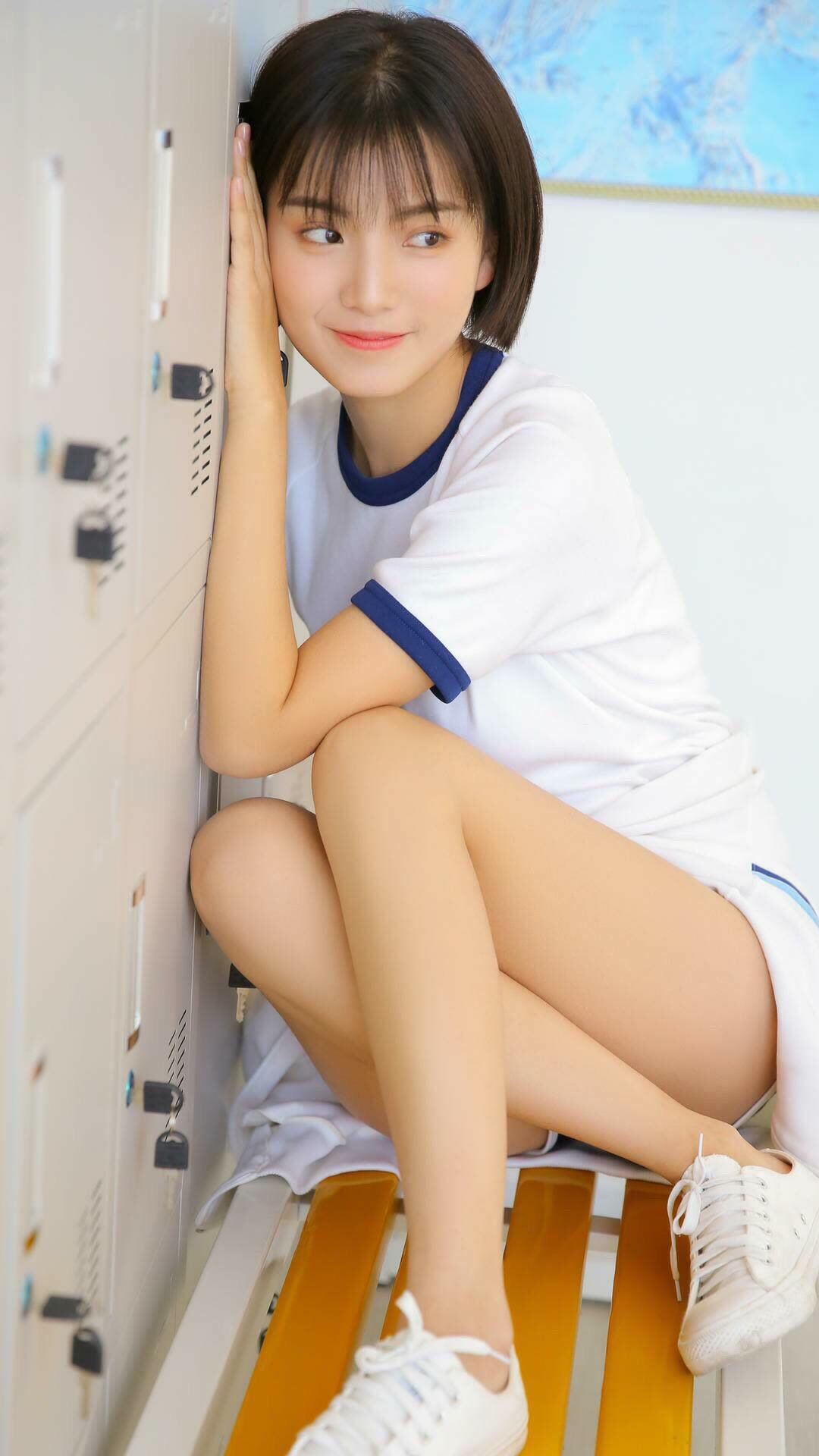 开云体育中国-罗德里戈,当舞台亮起欧冠决赛的灯光,AC米兰用战术的铁幕锁死同城死敌